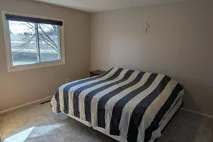 1051 Butte Ct, Chanhassen, MN 55317 - Photo 7