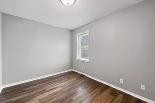 1054 Arkwright St, Saint Paul, MN 55130 - Photo 17