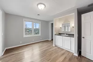 1054 Arkwright St, Saint Paul, MN 55130 - Photo 9