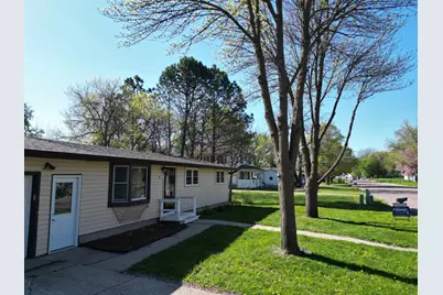 1111 S Halvorson Street, Redwood Falls, MN 56283 - Photo 3