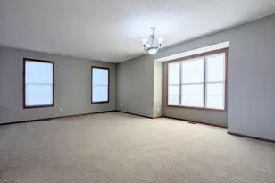 11170 Sand Castle Dr, Woodbury, MN 55129 - Photo 5