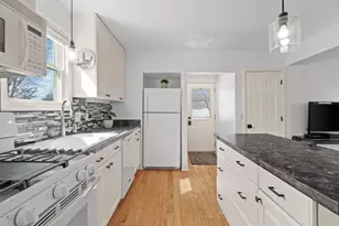 336 18th Ave N, Hopkins, MN 55343 - Photo 13