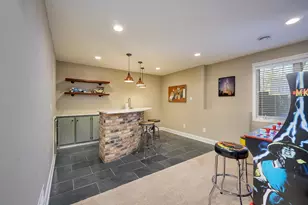 1832 Essex Rd, Hopkins, MN 55305 - Photo 29