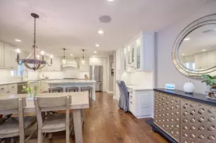 1832 Essex Rd, Hopkins, MN 55305 - Photo 15