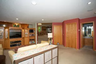 601 Sterling St S, Maplewood, MN 55119 - Photo 25