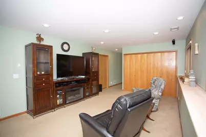 601 Sterling Street S, Maplewood, MN 55119 - Photo 41