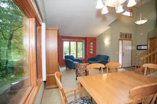 601 Sterling St S, Maplewood, MN 55119 - Photo 9