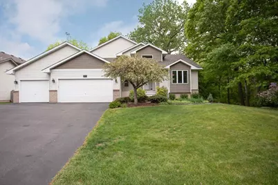 601 Sterling Street S, Maplewood, MN 55119 - Photo 1
