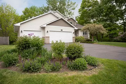 601 Sterling Street S, Maplewood, MN 55119 - Photo 3