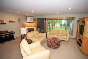 601 Sterling St S, Maplewood, MN 55119 - Photo 21