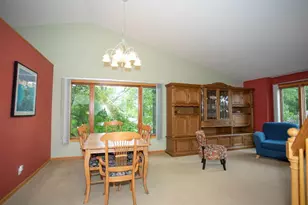 601 Sterling St S, Maplewood, MN 55119 - Photo 11