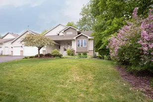 601 Sterling St S, Maplewood, MN 55119 - Photo 3