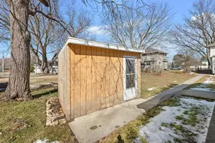 413 S Sherman St, Houston, MN 55943 - Photo 33