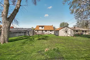 1700 Cottage Ave E, Saint Paul, MN 55106 - Photo 33
