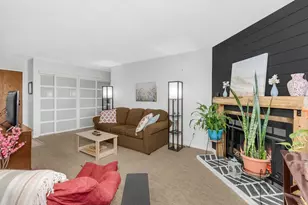 7501 W 101st St, Bloomington, MN 55438 - Photo 3