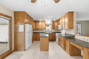 5221 Sumter Ave N, New Hope, MN 55428 - Photo 7