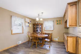 300 E 8th St, Starbuck, MN 56381 - Photo 7