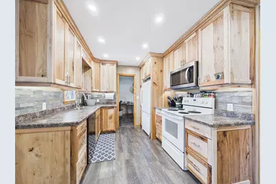 300 E 8th Street, Starbuck, MN 56381 - Photo 5