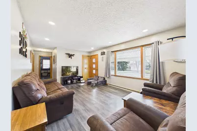 300 E 8th Street, Starbuck, MN 56381 - Photo 11