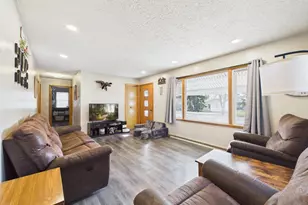 300 E 8th St, Starbuck, MN 56381 - Photo 11