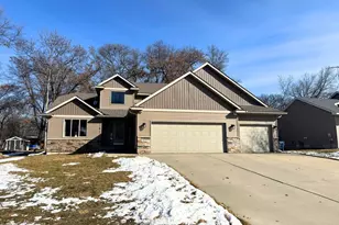 143 Frontier Ct, Sauk Rapids, MN 56379 - Photo 1