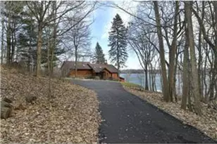 6603 Horseshoe Curv, Chanhassen, MN 55317 - Photo 1