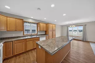 406 Tee Box Ln NE, Stewartville, MN 55976 - Photo 11