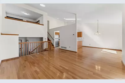 18262 Cascade Drive, Eden Prairie, MN 55347 - Photo 13