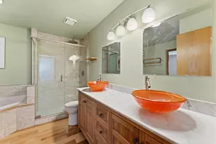 18262 Cascade Dr, Eden Prairie, MN 55347 - Photo 17