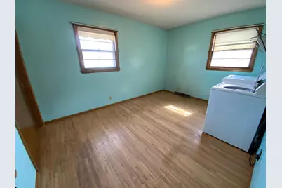 611 Stearns Avenue W, Eden Valley, MN 55329 - Photo 23