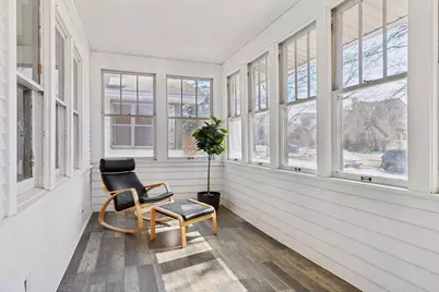 943 Wakefield Avenue, Saint Paul, MN 55106 - Photo 3