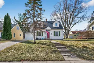 1910 Margaret St, Saint Paul, MN 55119 - Photo 3