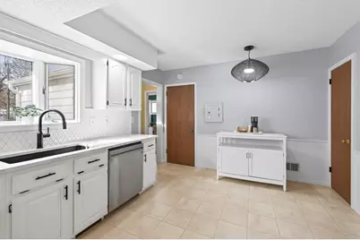 1910 Margaret Street, Saint Paul, MN 55119 - Photo 15