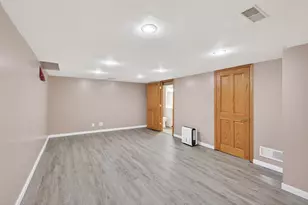 1910 Margaret St, Saint Paul, MN 55119 - Photo 23