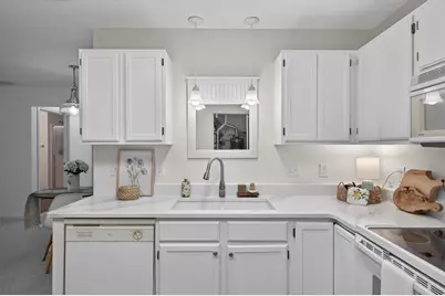 9887 Tamarack Cove, Woodbury, MN 55125 - Photo 15