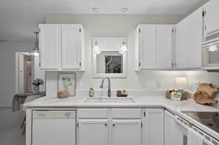 9887 Tamarack Cove, Woodbury, MN 55125 - Photo 15