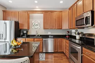 1968 Lincoln Ln, Chanhassen, MN 55317 - Photo 11