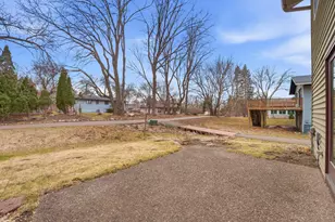 11185 Lanewood Cir, Eden Prairie, MN 55344 - Photo 37