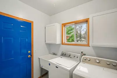 5427 Knox Avenue N, Brooklyn Center, MN 55430 - Photo 13