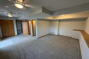 4453 Helena Rd N, Oakdale, MN 55128 - Photo 27