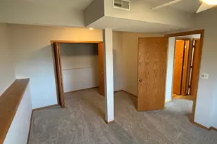 4453 Helena Rd N, Oakdale, MN 55128 - Photo 35