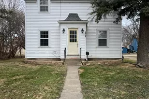 509 9th Ave S, Saint James, MN 56081 - Photo 1