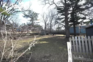 828 9th St, Hudson, WI 54016 - Photo 35