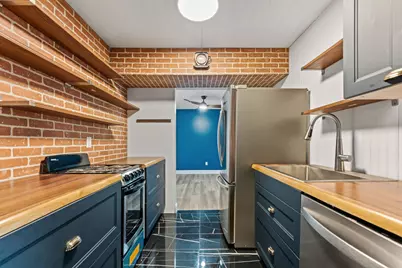 2700 Oxford Street N #101, Roseville, MN 55113 - Photo 7