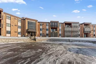 2700 Oxford St N, Roseville, MN 55113 - Photo 33