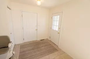 28 Carriage Ln, Owatonna, MN 55060 - Photo 5