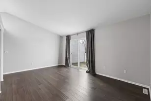 8718 Glasgow Ln, Saint Bonifacius, MN 55375 - Photo 5