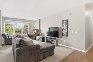 1070 Grandview Ct NE, Columbia Heights, MN 55421 - Photo 3