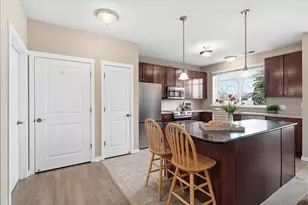 1070 Grandview Ct NE, Columbia Heights, MN 55421 - Photo 15