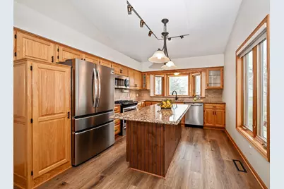 7240 Lake Ridge Drive, Savage, MN 55378 - Photo 3